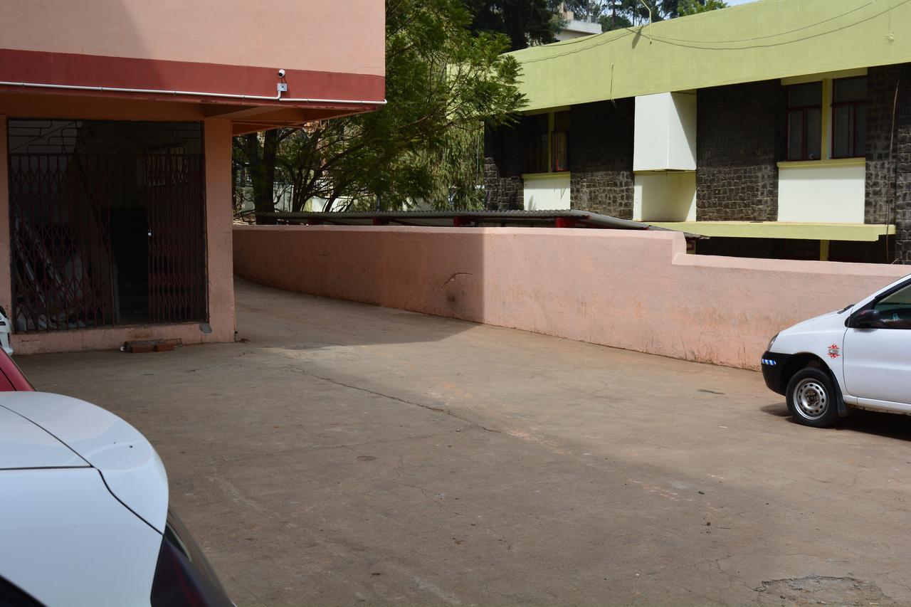 Hotel Blue Hills International Ooty Exterior photo